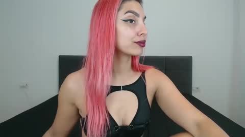 Snapshot of miss_soniaa chatting on 03.10.25 Miss Soniaa online show from 03.10.25