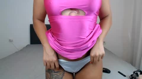 Miss Soniaa online show from 08.02.26
