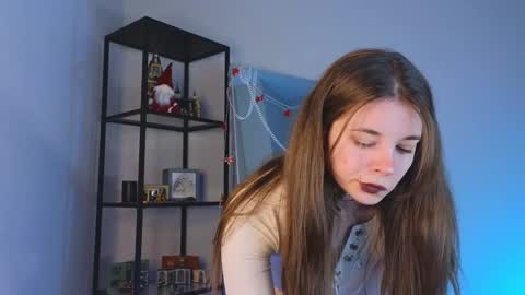 Spider girl Help me reach 10 likes online show from 01.10.25