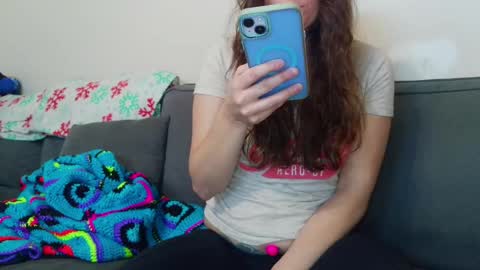 Bella online show from 10.28.25