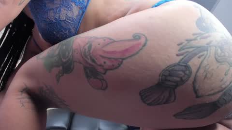 Snapshot of miss_vaiolette chatting on 01.30.25 Vaiolette online show from 01.30.25