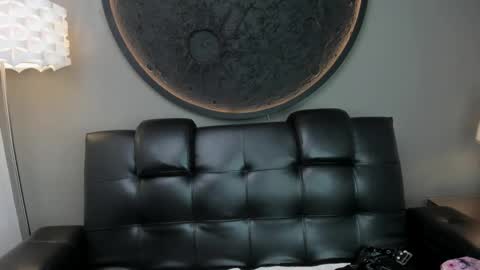 Snapshot of miss_vaiolette chatting on 03.10.25 Vaiolette online show from 03.10.25