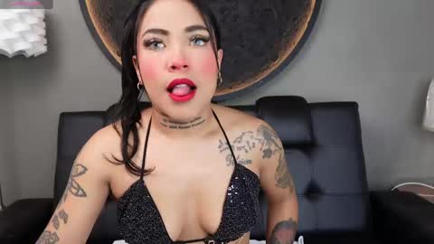 Vaiolette online show from 05.15.26