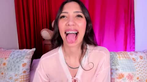 Miss Veronica online show from 10.01.25