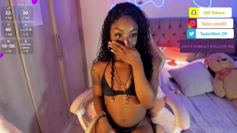 Tay Tay Independent Model   online show from 10.07.25
