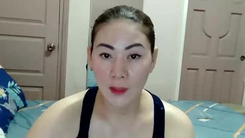 Snapshot of miss_zephyr chatting on 02.22.26 HOT MOMMY ZEPHYR online show from 02.22.26