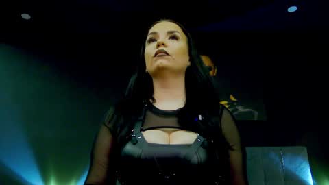 AliceReign online show from 04.02.26