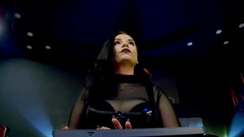 AliceReign online show from 04.03.26