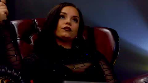 AliceReign online show from 04.16.26