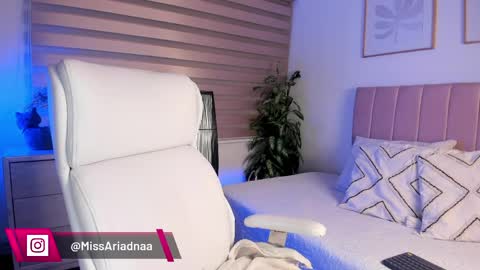 Ariadna Ruiz online show from 05.28.26