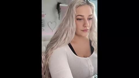 Bella Romano online show from 12.22.25