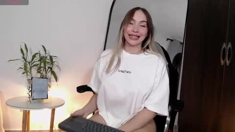 MissBlair online show from 03.01.25