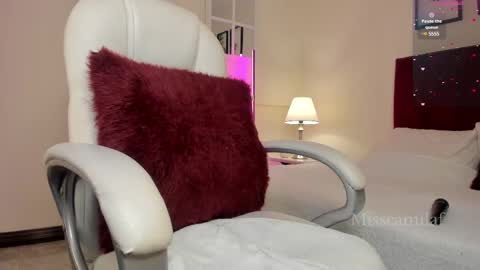 Camila Flores online show from 03.06.25