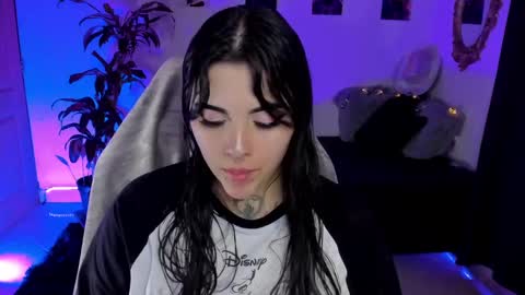 Missy Charlottte.  Hey remember to give me a thumbs up ty online show from 01.10.25