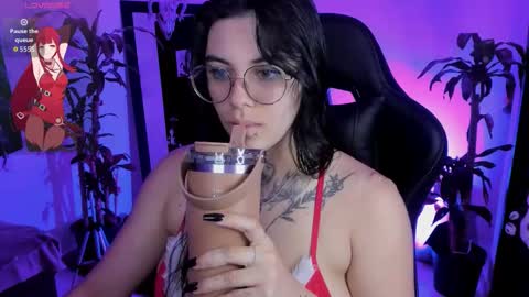 Missy Charlottte.  Hey remember to give me a thumbs up ty online show from 11.21.25