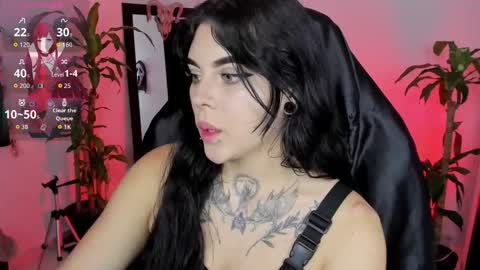 Missy Charlottte.  Hey remember to give me a thumbs up ty online show from 12.14.25