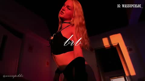 Snapshot of misschloe__ chatting on 12.29.24 Chloe freelance model Please your thumbs up are important online show from 12.29.24