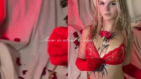 Snapshot of misschloe__ chatting on 02.14.25 Chloe freelance model Please your thumbs up are important online show from 02.14.25