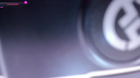 Snapshot of misscurvytop chatting on 02.04.26 Vane online show from 02.04.26