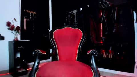 Missdarklady online show from 02.15.25