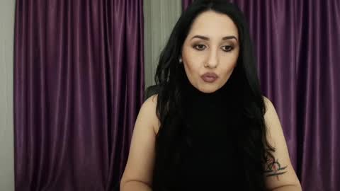 Snapshot of missdyaa chatting on 02.01.25 Miss online show from 02.01.25