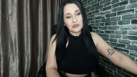 Snapshot of missdyaa chatting on 04.30.26 Miss online show from 04.30.26