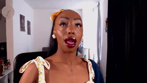 Emilie Diaz online show from 03.17.26