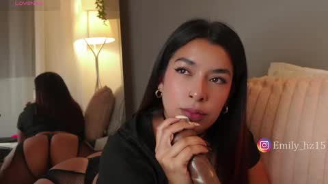 Snapshot of missemily_11 chatting on 05.19.26 Yuliana online show from 05.19.26