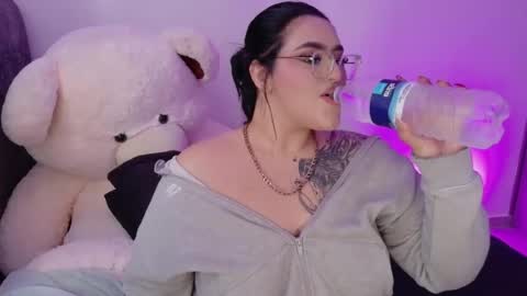 missevans_ online show from 06.30.26