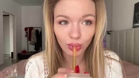 Viola online show from 01.11.26