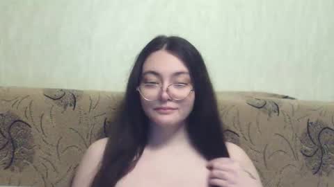 Snapshot of missis_mona chatting on 10.21.25 missis mona online show from 10.21.25