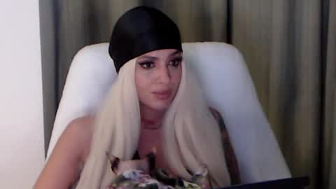 MissJenny7 online show from 10.20.25