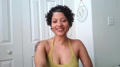 Snapshot of missjuulz chatting on 12.17.25 Juulz online show from 12.17.25