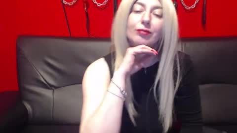 Snapshot of misskaliania chatting on 12.15.24 MissKaliAnia online show from 12.15.24