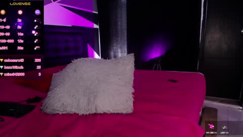 Miss Loise online show from 02.08.25