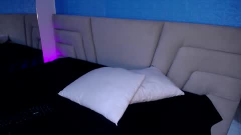 Miss Loise online show from 10.07.25