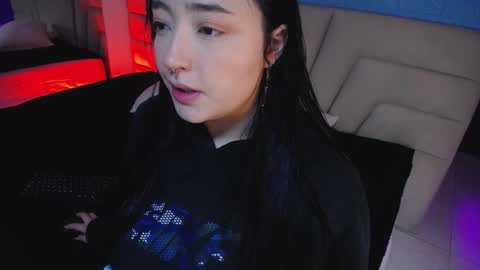 Miss Loise online show from 10.14.25