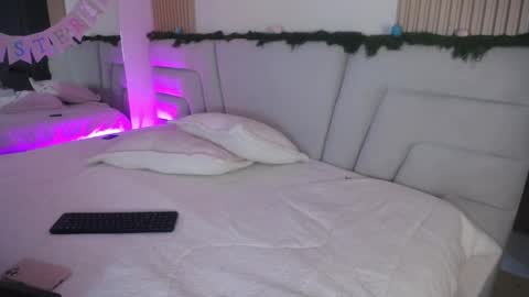 Miss Loise online show from 04.06.26