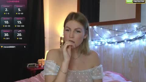 Misslucci online show from 12.15.25