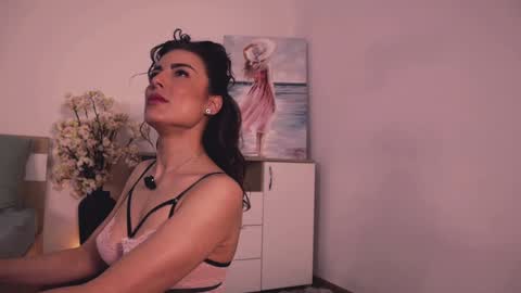 Snapshot of misslullu chatting on 11.26.25 Lullu online show from 11.26.25