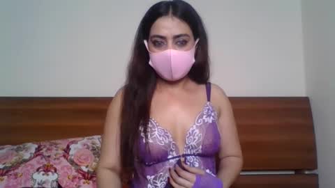 Snapshot of missmask24 chatting on 09.21.25 Missmask24 online show from 09.21.25
