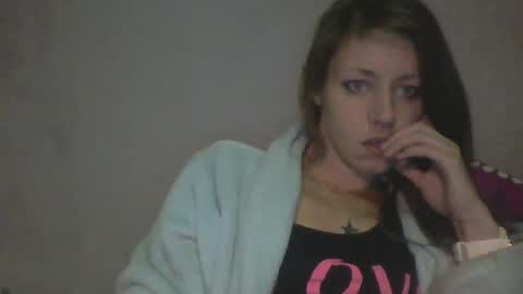 Snapshot of missmeandre chatting on 12.19.24 4bdn couple online show from 12.19.24