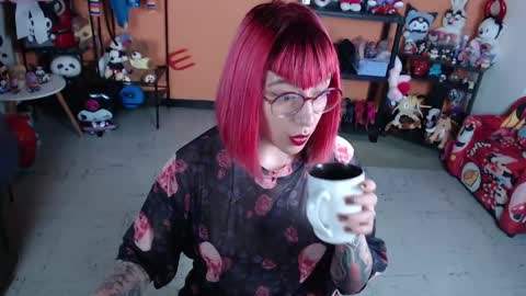 Miss Mia online show from 04.13.26