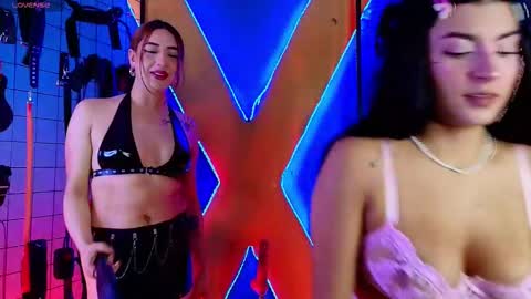 Snapshot of missmia_bdsm chatting on 11.25.25 online show from 11.25.25