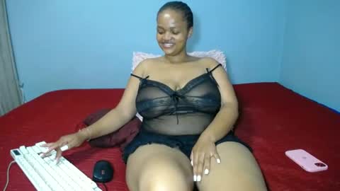 Snapshot of missmimmi69 chatting on 06.12.26 mimmi online show from 06.12.26