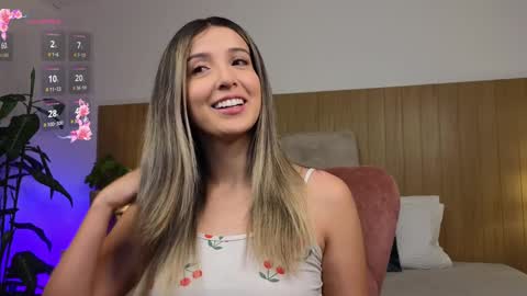 Snapshot of missmonaco chatting on 01.09.25 Emma Rivera online show from 01.09.25