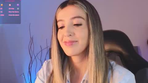 Snapshot of missmonaco chatting on 09.08.25 Emma Rivera online show from 09.08.25
