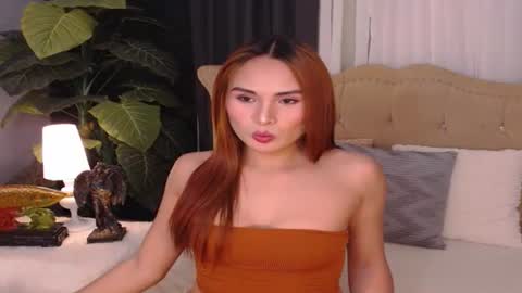 missoliviaontop online show from 04.15.26