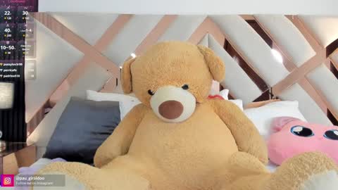 Pau Giraldo online show from 01.15.25