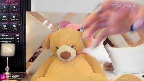 Pau Giraldo online show from 02.01.25